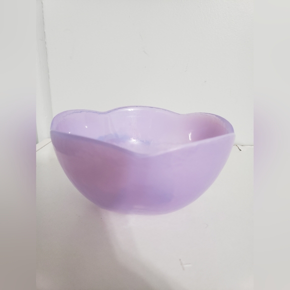 Light purple iridescent bowl - Picture 4 of 8